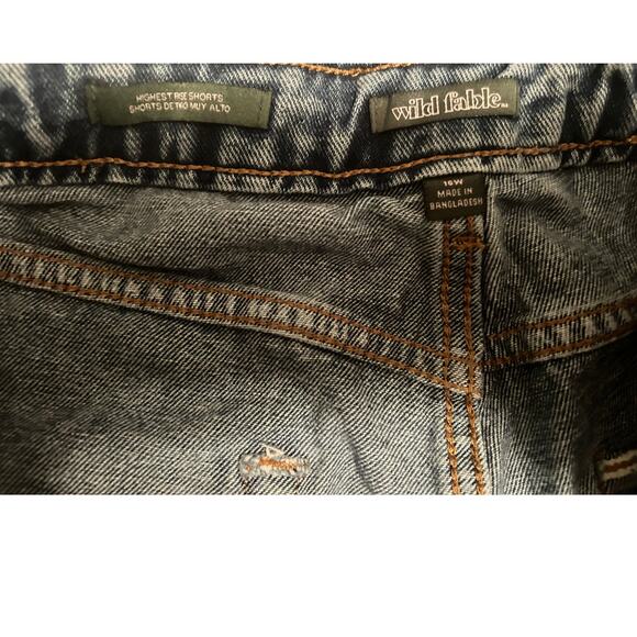 GUC Women's Wild Fable Distressed Denim Shorts Size 16W - Picture 3 of 5